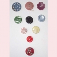 A selection of ten coloured vintage buttons - S5