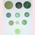 A selection of ten green vintage buttons - S8 > Buttons > A selection of ten green vintage buttons - S8